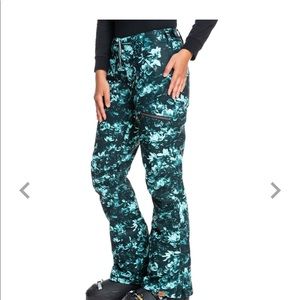 Roxy Nadia Snow Pant XL in TrueBlack Akio